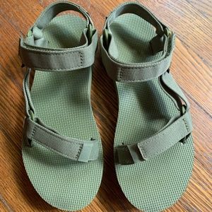 Teva Midform Sandal Olive Green W's size 8